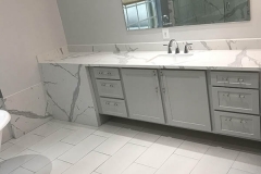 Bathroom remodeling in Tamarac, Florida, with modern accents